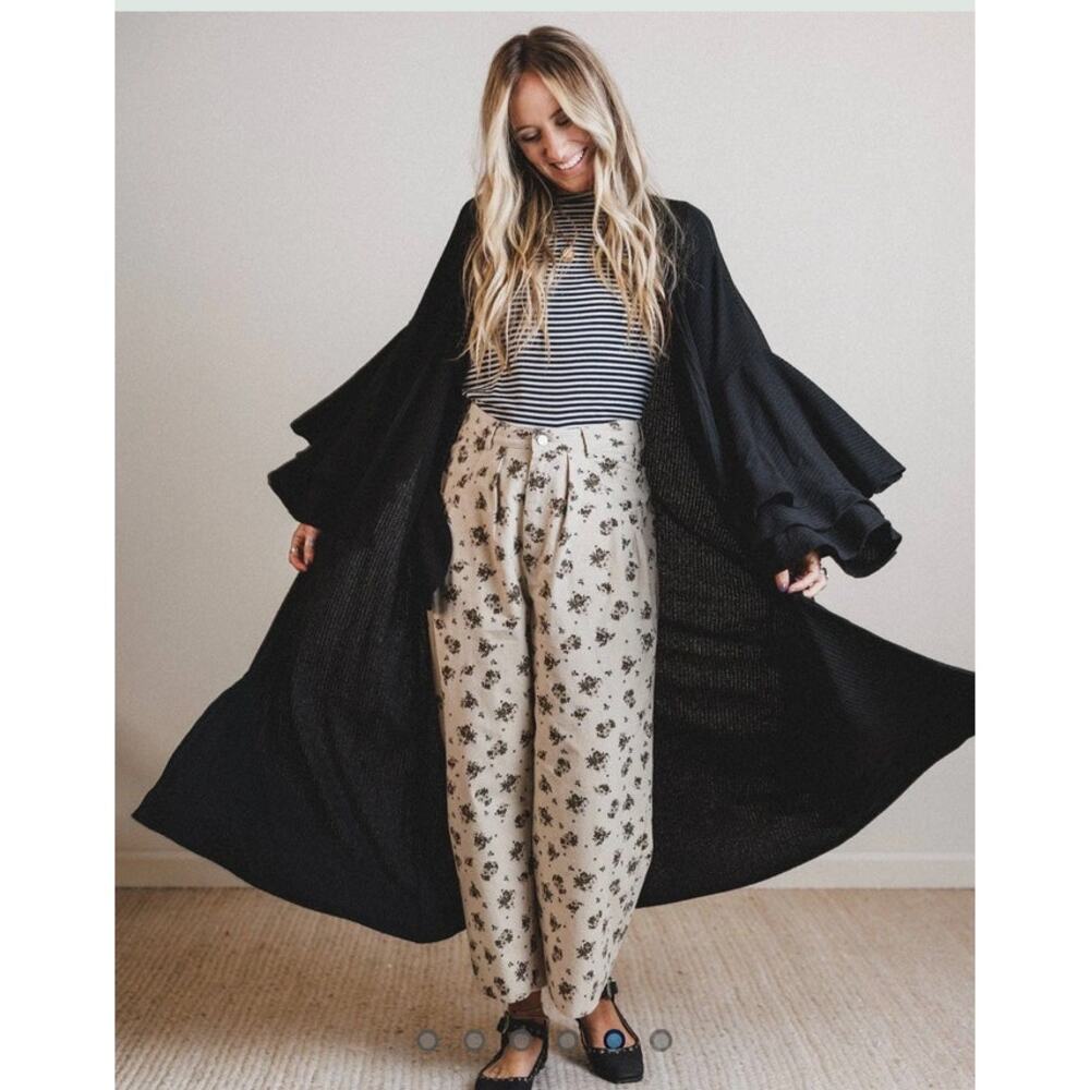 Three Bird Nest Radiant Ruffles Duster Cardigan - Black - Picture 4 of 6
